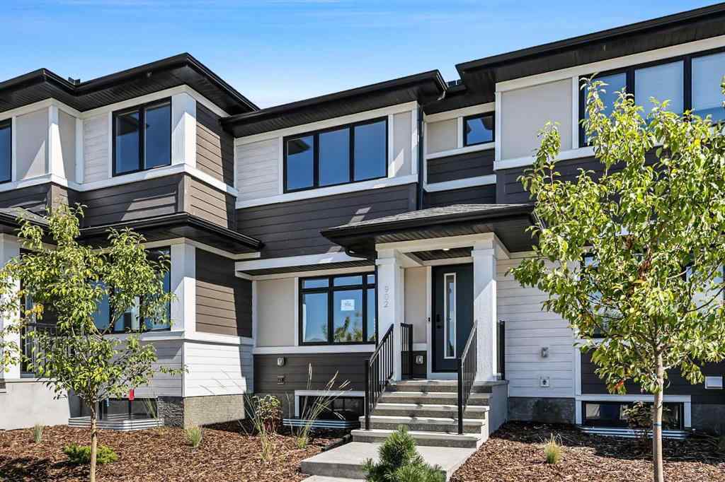 MLS® A2223518 - 902 Wolf Willow Boulevard SE in Wolf Willow Calgary, Residential