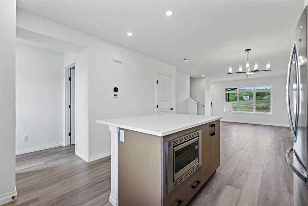 MLS® A2223518 - 902 Wolf Willow Boulevard SE in Wolf Willow Calgary, Residential