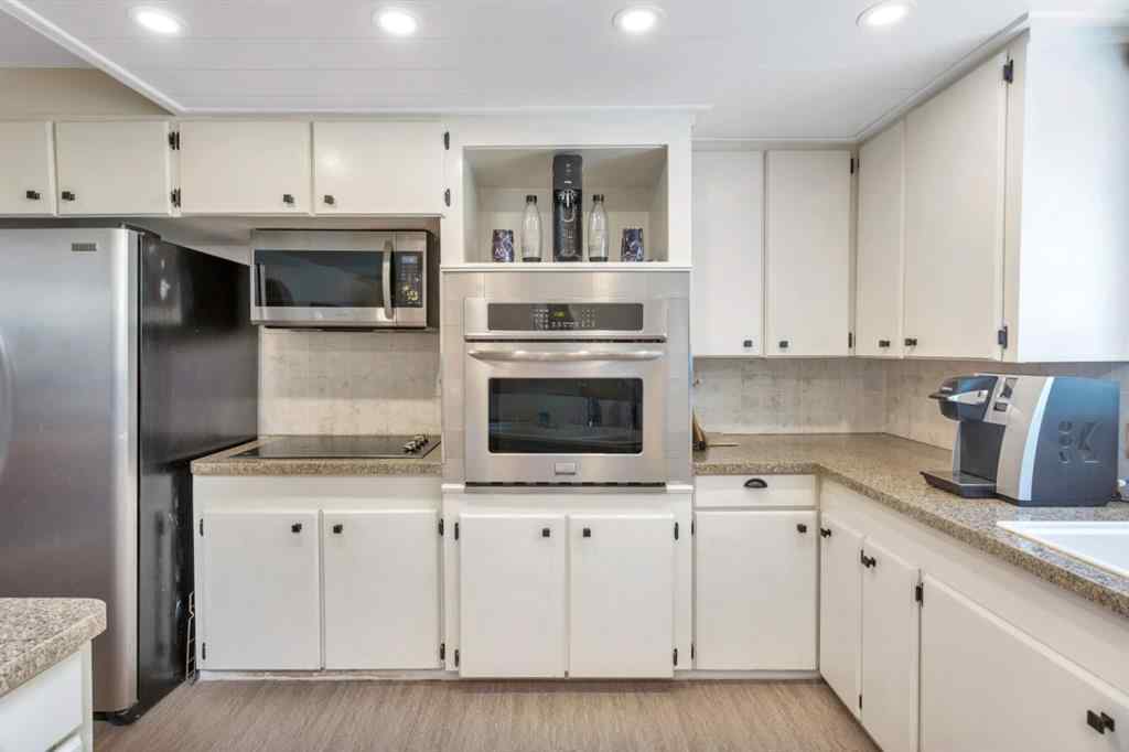 MLS® A2223527 - 27137 Highway 42   in NONE Rural Red Deer County, Residential
