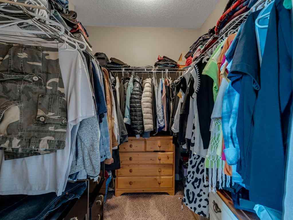 MLS® A2223579 - 460 Seclusion Valley Drive  in NONE Diamond Valley, Residential