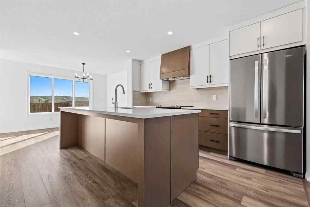 MLS® A2223630 - 882 Wolf Willow Boulevard SE in Wolf Willow Calgary, Residential