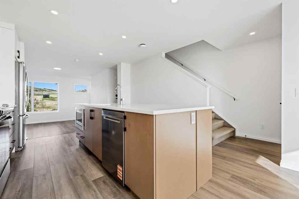 MLS® A2223630 - 882 Wolf Willow Boulevard SE in Wolf Willow Calgary, Residential