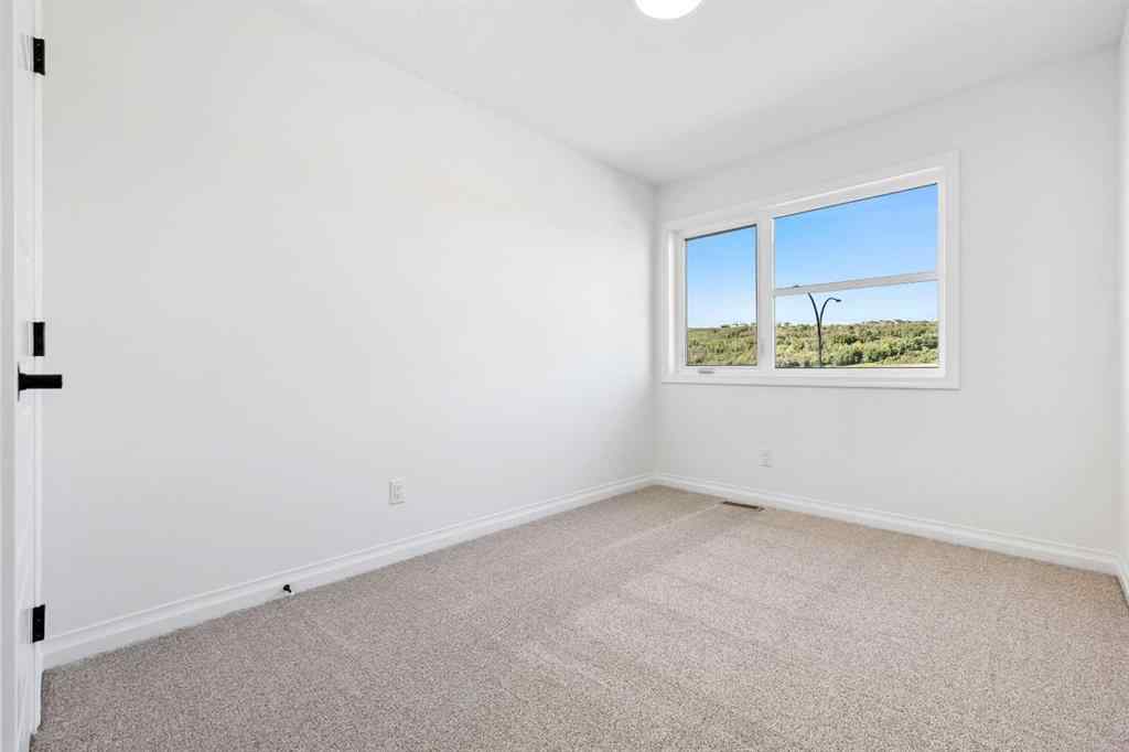 MLS® A2223630 - 882 Wolf Willow Boulevard SE in Wolf Willow Calgary, Residential