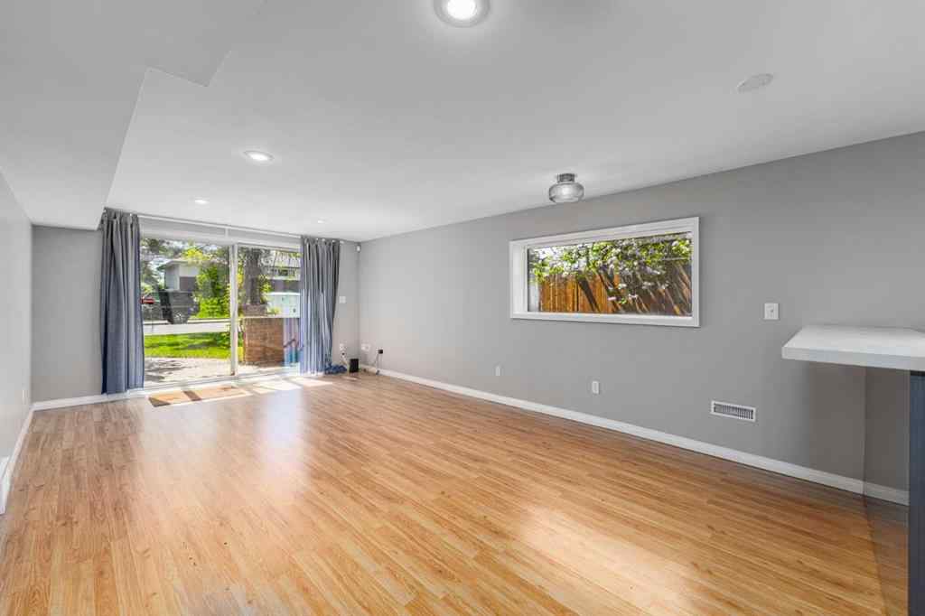 MLS® A2223634 - 2604 11 Avenue NW in St Andrews Heights Calgary, Residential