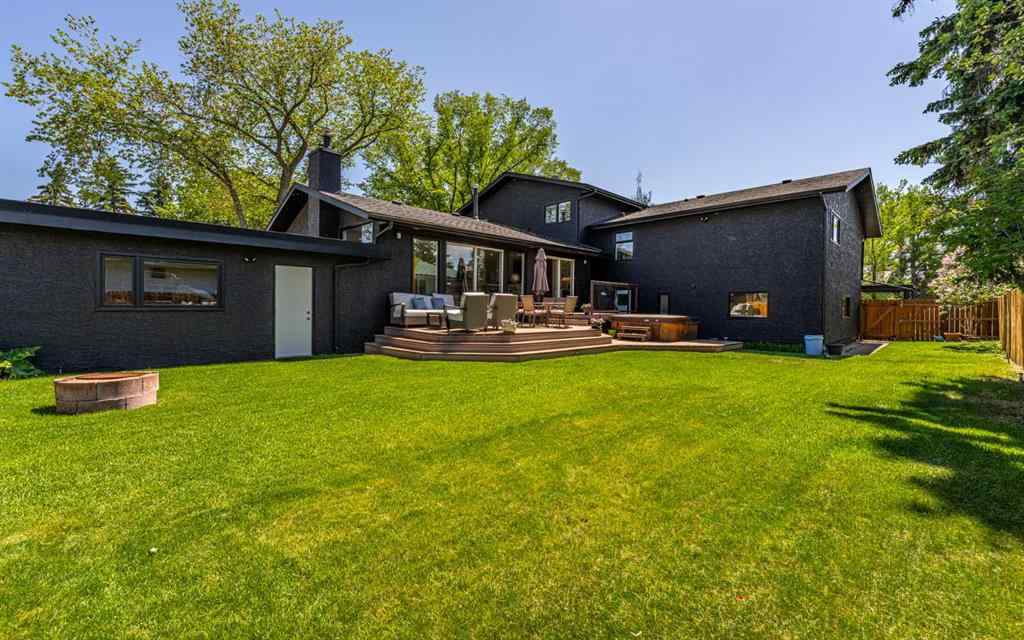 MLS® A2223634 - 2604 11 Avenue NW in St Andrews Heights Calgary, Residential
