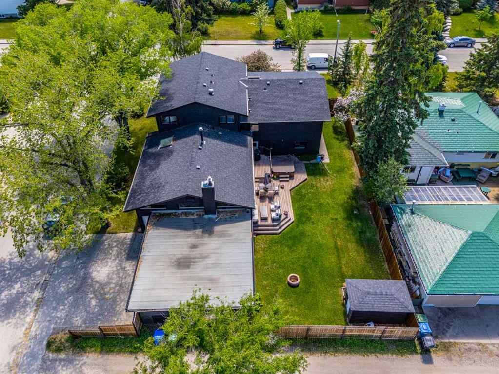 MLS® A2223634 - 2604 11 Avenue NW in St Andrews Heights Calgary, Residential