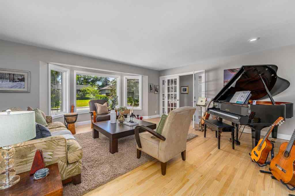 MLS® A2223634 - 2604 11 Avenue NW in St Andrews Heights Calgary, Residential