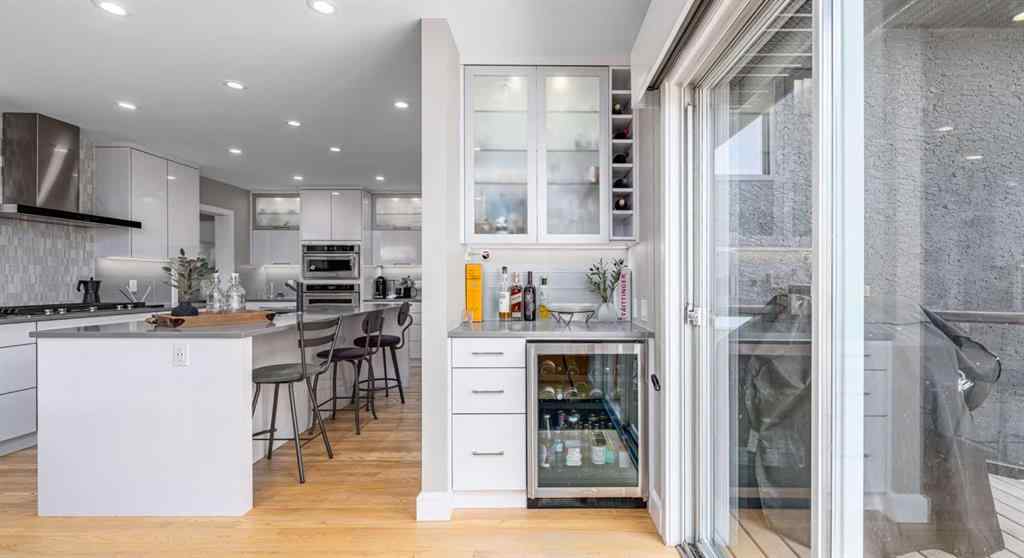 MLS® A2223634 - 2604 11 Avenue NW in St Andrews Heights Calgary, Residential