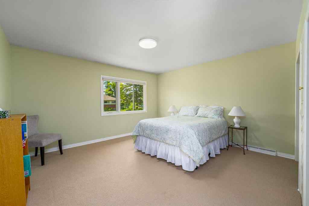 MLS® A2223634 - 2604 11 Avenue NW in St Andrews Heights Calgary, Residential