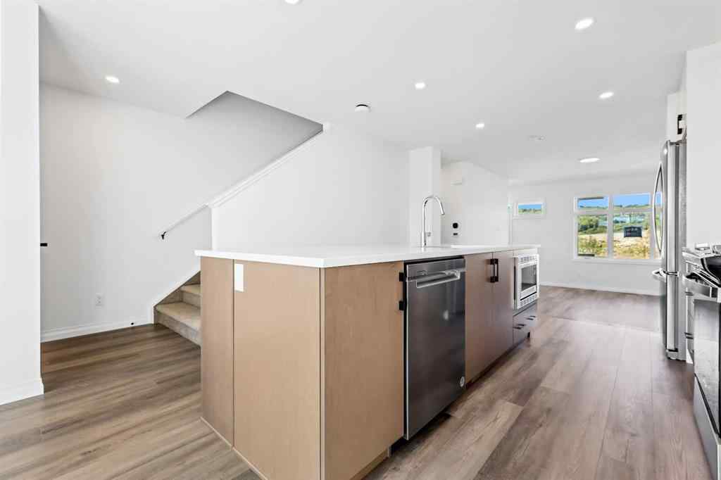 MLS® A2223687 - 910 Wolf Willow Boulevard SE in Wolf Willow Calgary, Residential