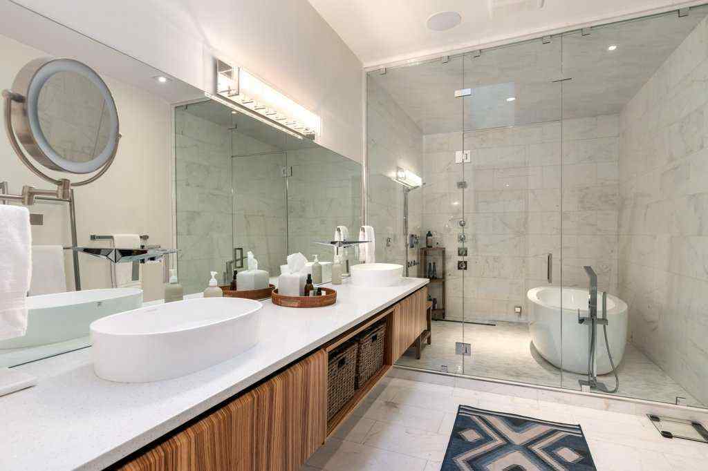 MLS® A2223763 - 1719 13 Street SW in Lower Mount Royal Calgary, Residential