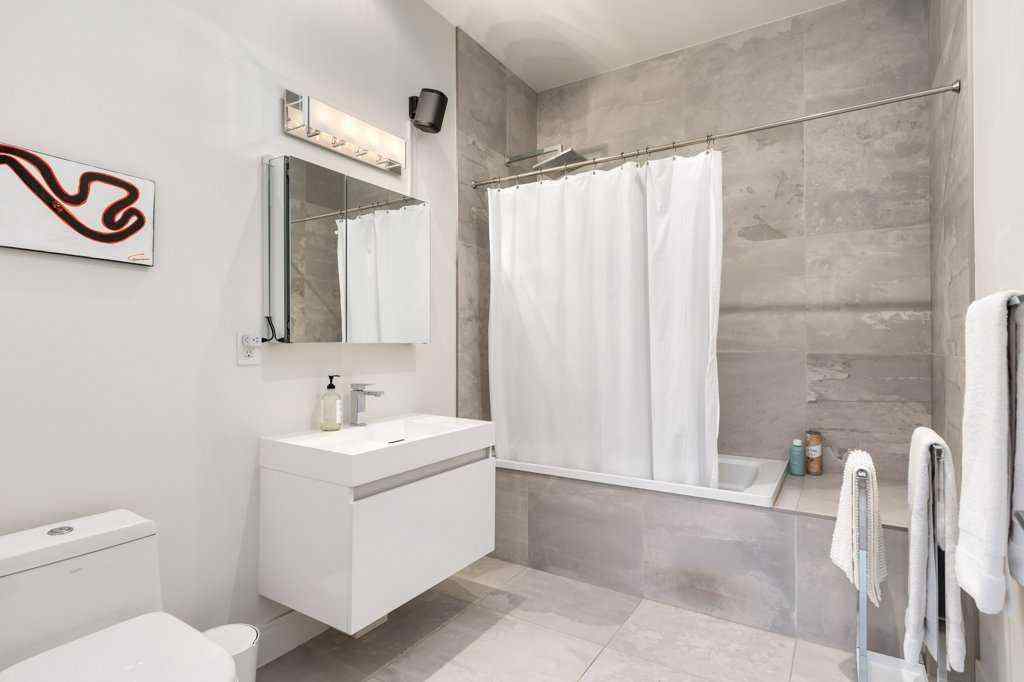 MLS® A2223763 - 1719 13 Street SW in Lower Mount Royal Calgary, Residential