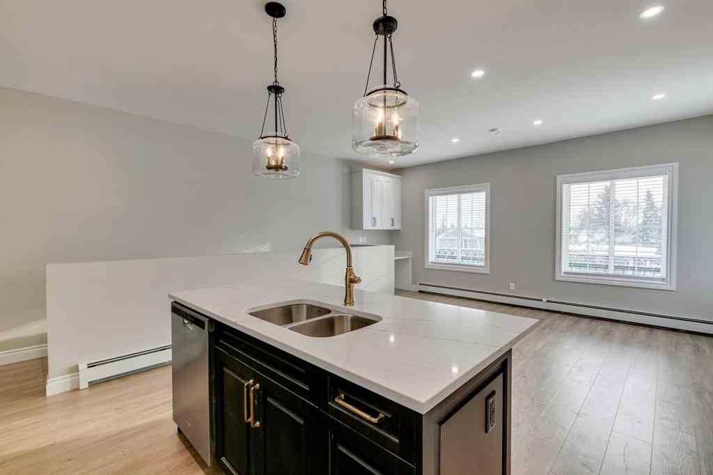 MLS® A2223775 - Unit #3 232 20 Avenue NE in Tuxedo Park Calgary, Residential
