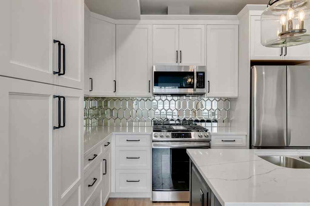 MLS® A2223775 - Unit #3 232 20 Avenue NE in Tuxedo Park Calgary, Residential