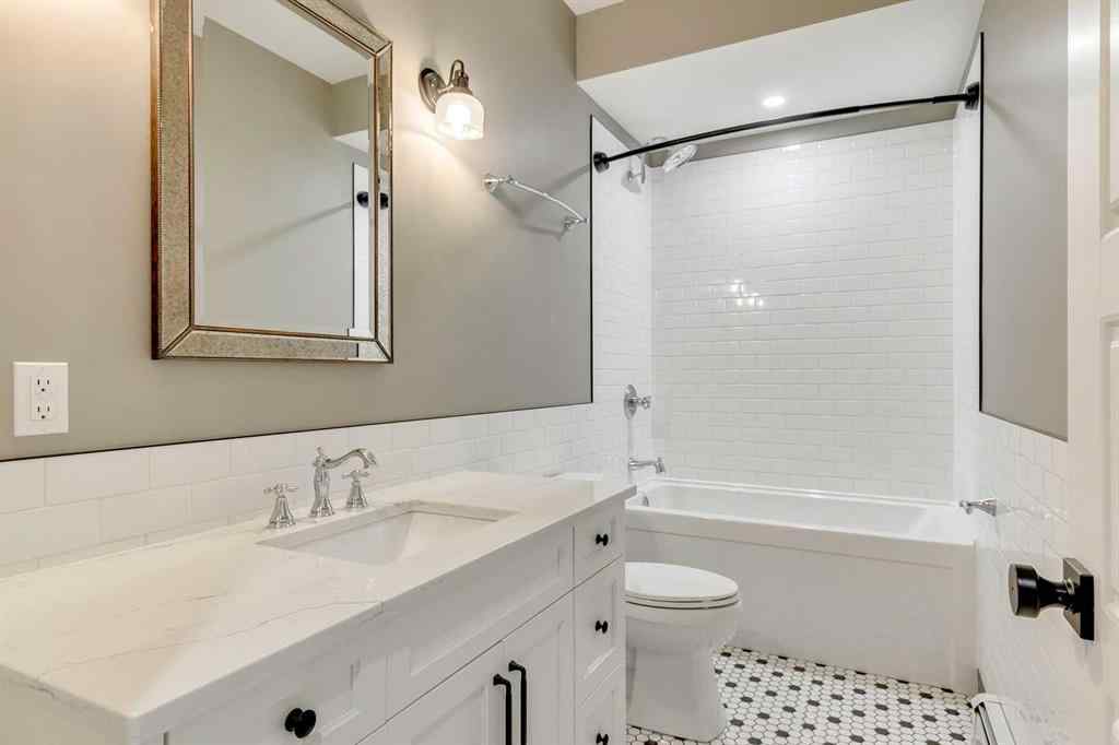 MLS® A2223775 - Unit #3 232 20 Avenue NE in Tuxedo Park Calgary, Residential