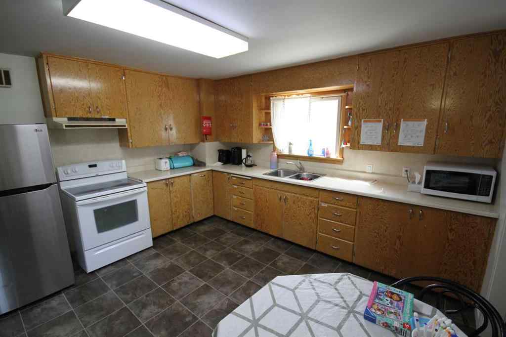 MLS® A2223783 - 5810 52 Street  in NONE Taber, Residential
