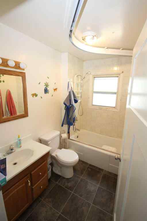 MLS® A2223783 - 5810 52 Street  in NONE Taber, Residential