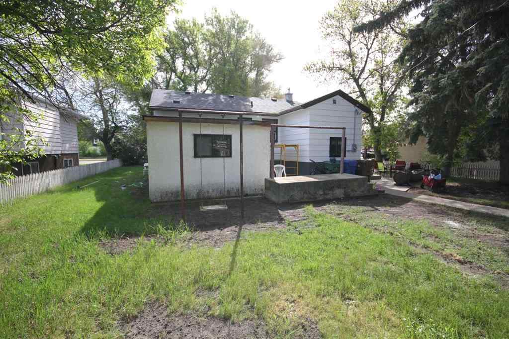 MLS® A2223783 - 5810 52 Street  in NONE Taber, Residential