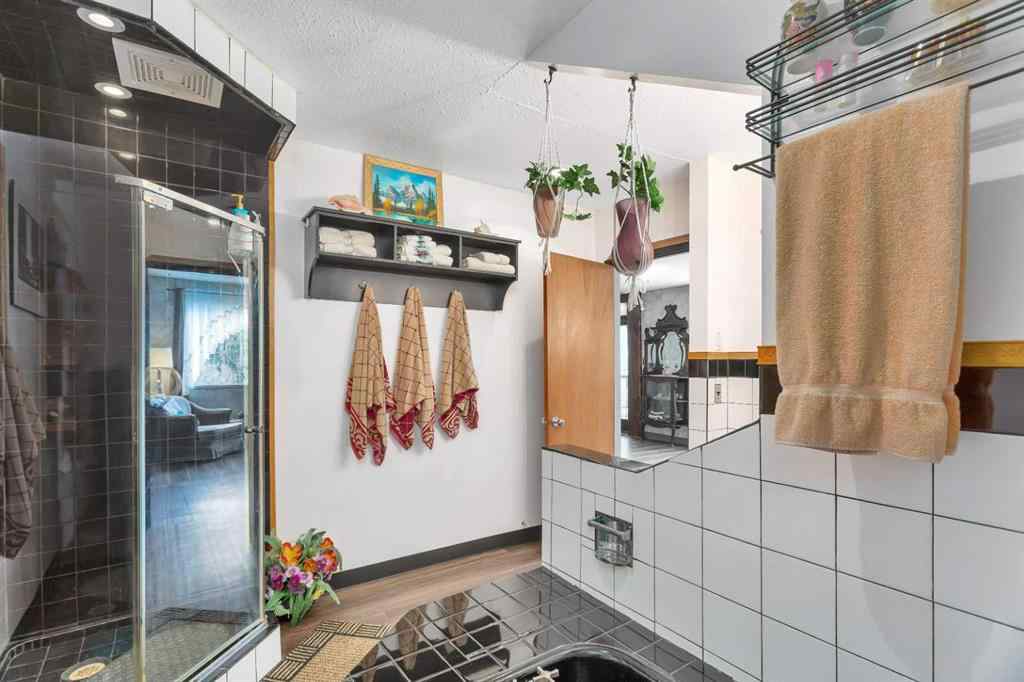 MLS® A2223791 - 33235 Range Road 64   in NONE Rural Mountain View County, Residential