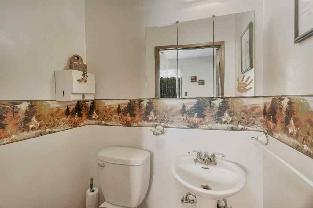 MLS® A2223791 - 33235 Range Road 64   in NONE Rural Mountain View County, Residential