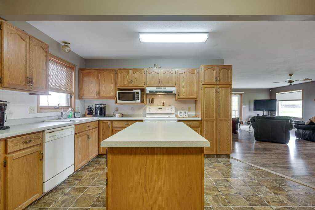 MLS® A2223797 -  331039-Rge. Rd.242   in NONE Rural Kneehill County, Residential
