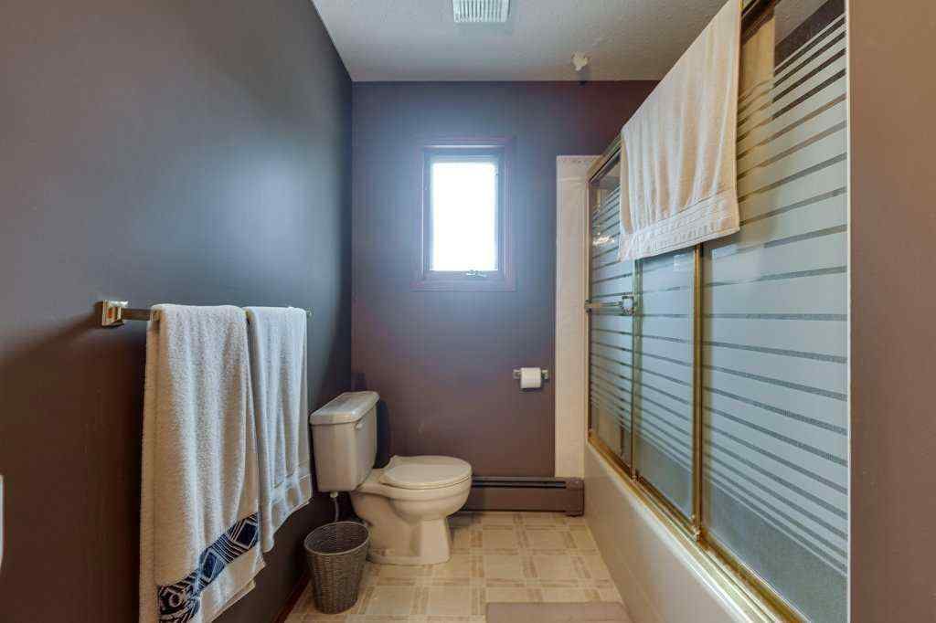 MLS® A2223797 -  331039-Rge. Rd.242   in NONE Rural Kneehill County, Residential