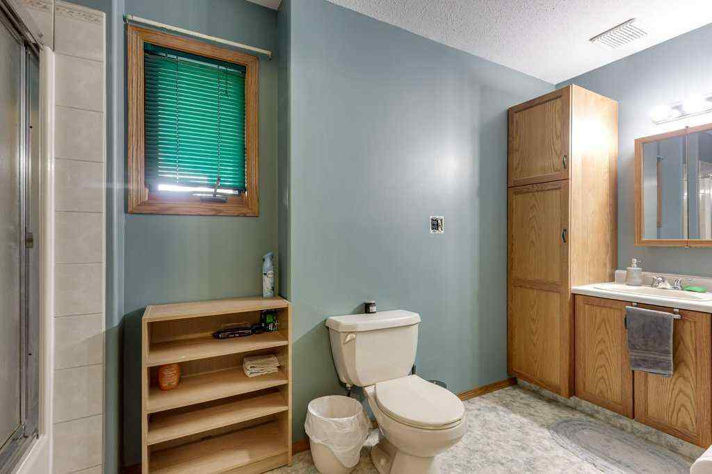 MLS® A2223797 -  331039-Rge. Rd.242   in NONE Rural Kneehill County, Residential