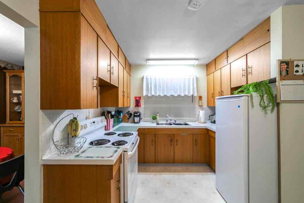 MLS® A2223818 - 38 Mt. Pleasant Drive  in Mount Pleasant Camrose, Residential