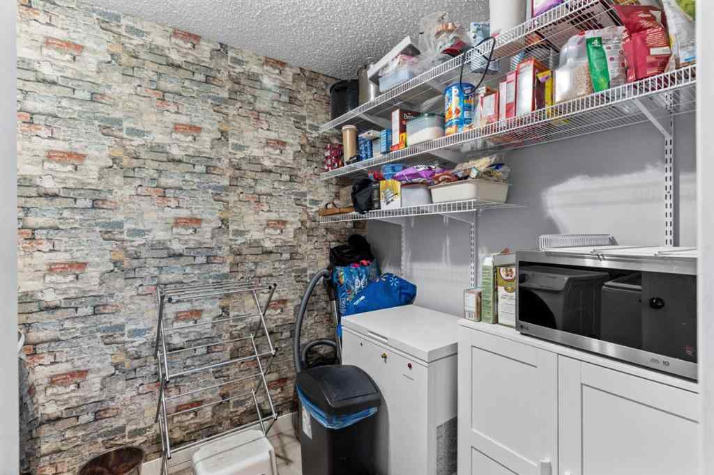 MLS® A2223835 - Unit #102 333 2 Avenue NE in Crescent Heights Calgary, Residential