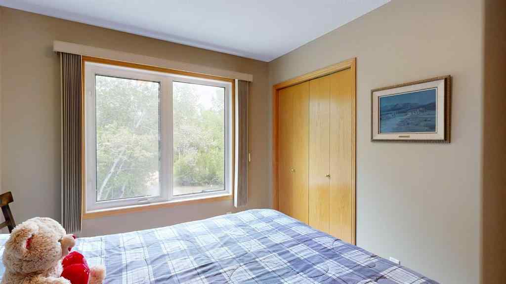 MLS® A2223888 - 30 Macdonald Drive  in Scenic Sands Rural Stettler No. 6, County of, Residential