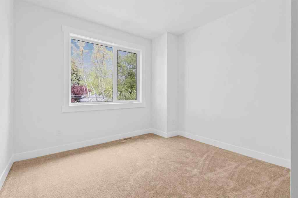 MLS® A2223893 - 430 33 Avenue NW in Highland Park Calgary, Residential