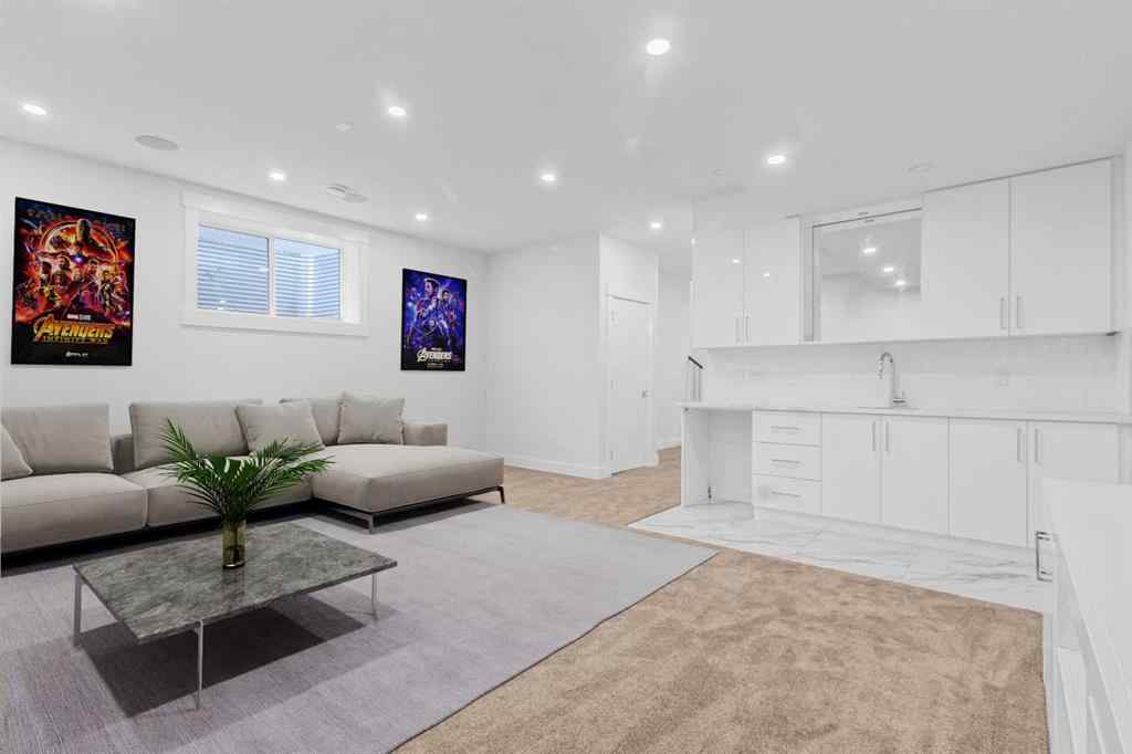 MLS® A2223893 - 430 33 Avenue NW in Highland Park Calgary, Residential