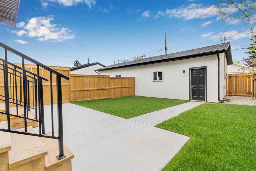 MLS® A2223893 - 430 33 Avenue NW in Highland Park Calgary, Residential