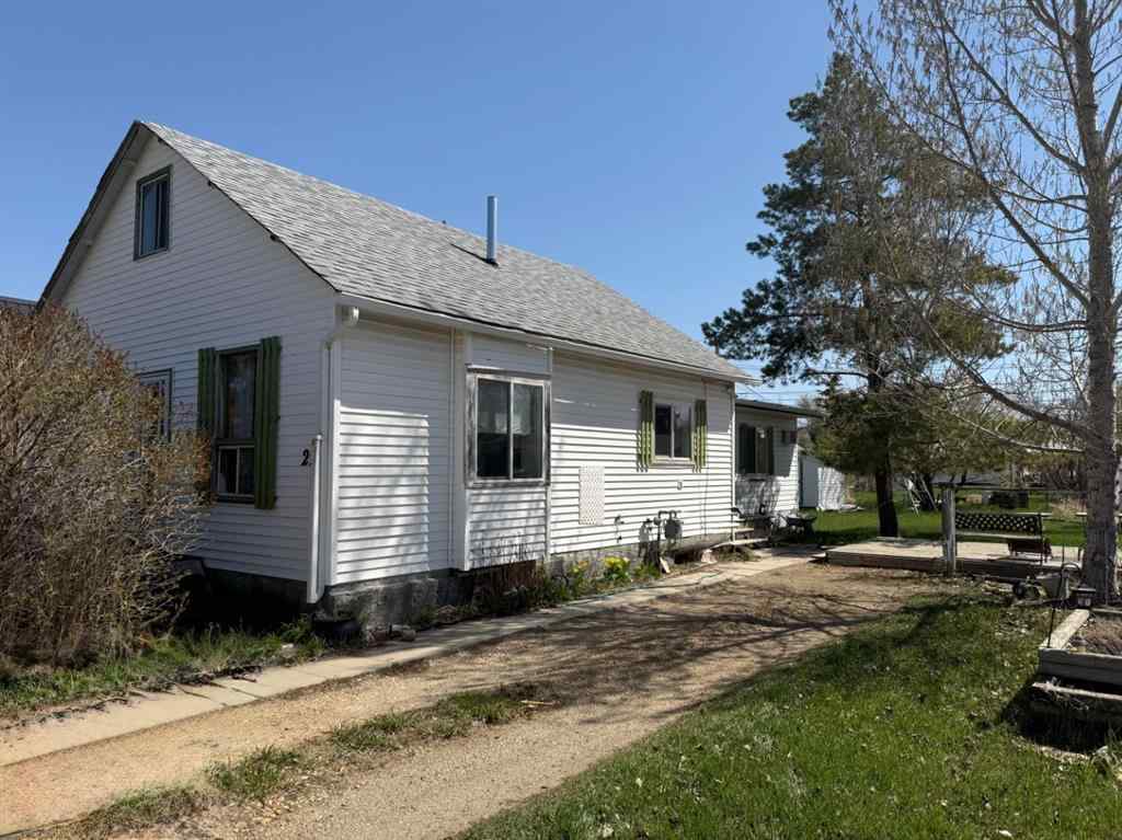 MLS® A2223895 - 221 2 ave E Avenue  in Hanna Hanna, Residential