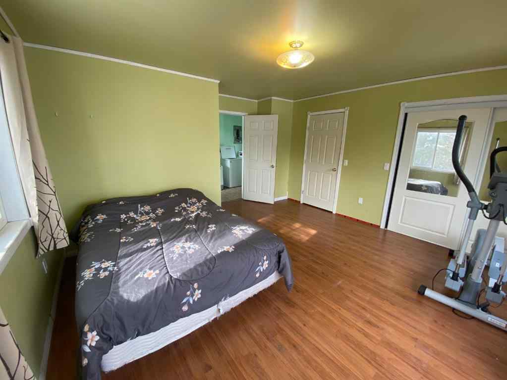 MLS® A2223895 - 221 2 ave E Avenue  in Hanna Hanna, Residential