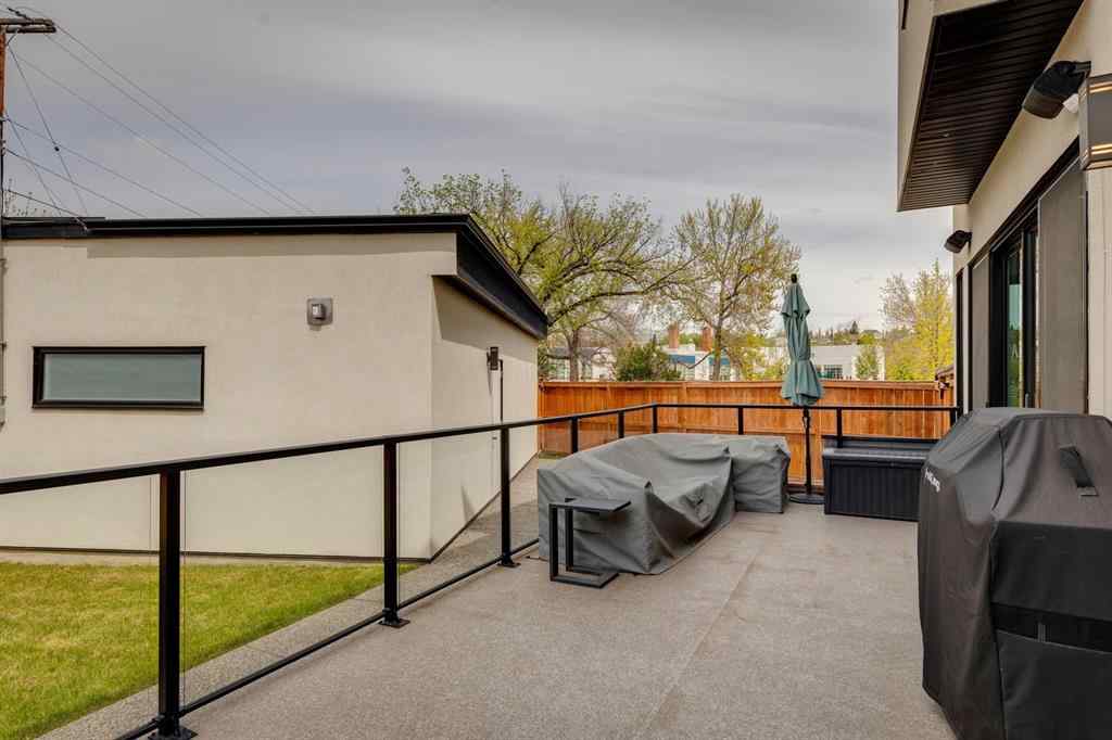 MLS® A2223906 - 3107 5 Avenue NW in Parkdale Calgary, Residential
