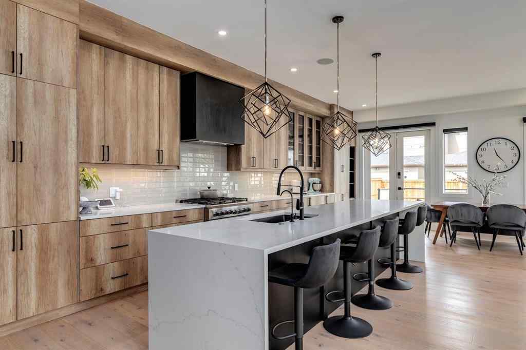 MLS® A2223906 - 3107 5 Avenue NW in Parkdale Calgary, Residential