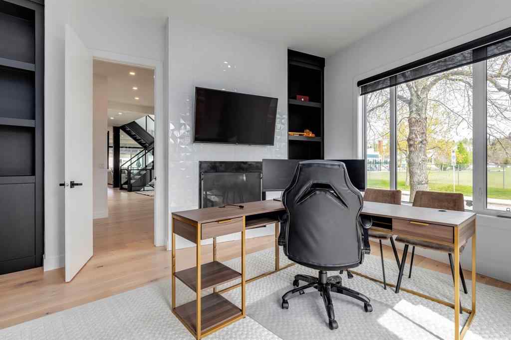 MLS® A2223906 - 3107 5 Avenue NW in Parkdale Calgary, Residential