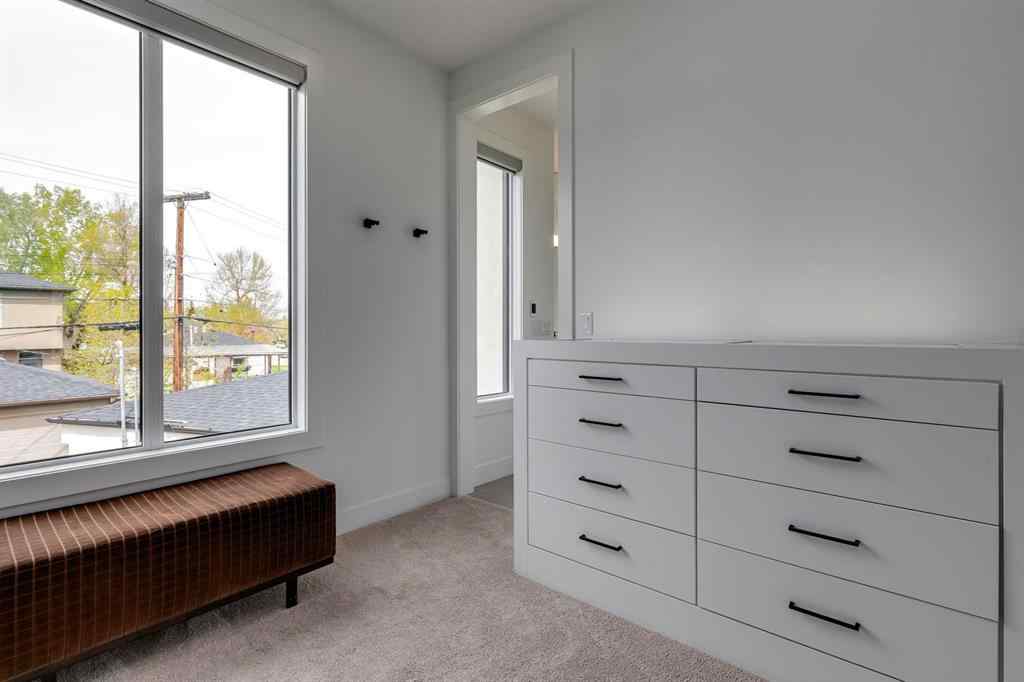 MLS® A2223906 - 3107 5 Avenue NW in Parkdale Calgary, Residential