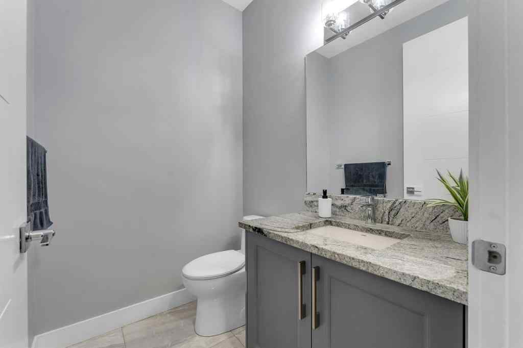 MLS® A2223948 - 7 Waterford Heights  in NONE Chestermere, Residential