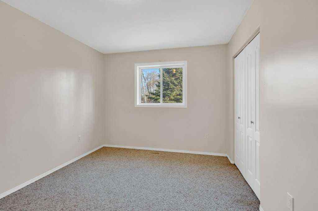 MLS® A2223963 - 432046 RR#40   in NONE Rural Ponoka County, Residential