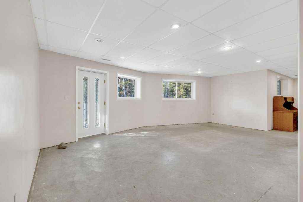 MLS® A2223963 - 432046 RR#40   in NONE Rural Ponoka County, Residential