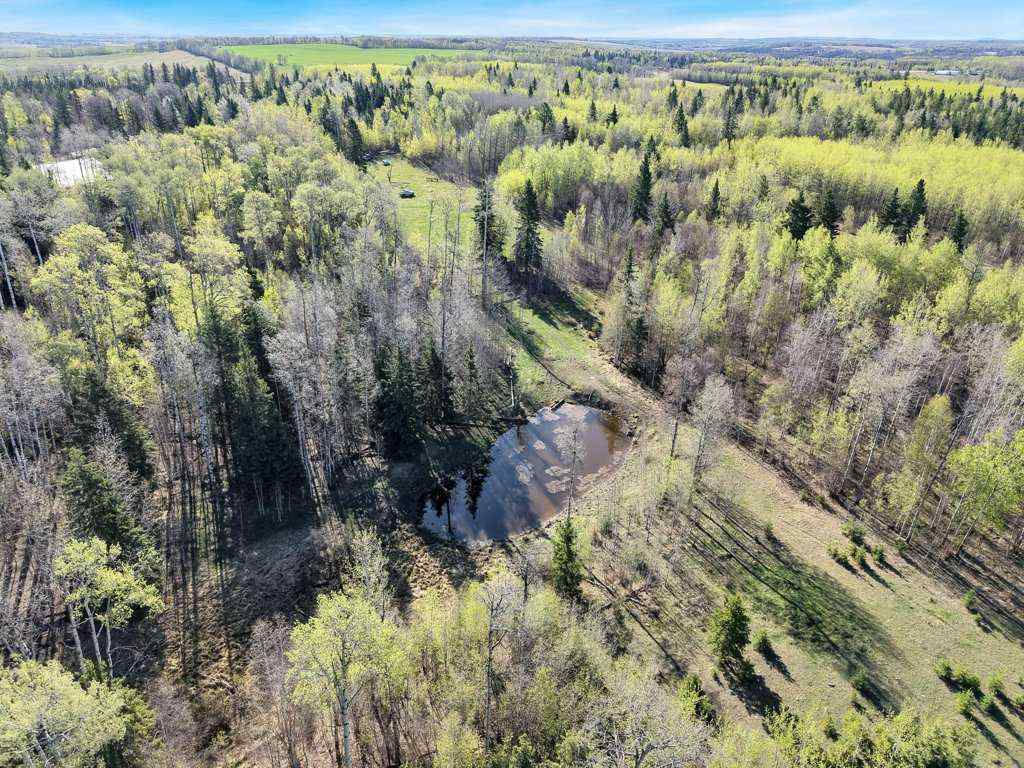 MLS® A2223963 - 432046 RR#40   in NONE Rural Ponoka County, Residential