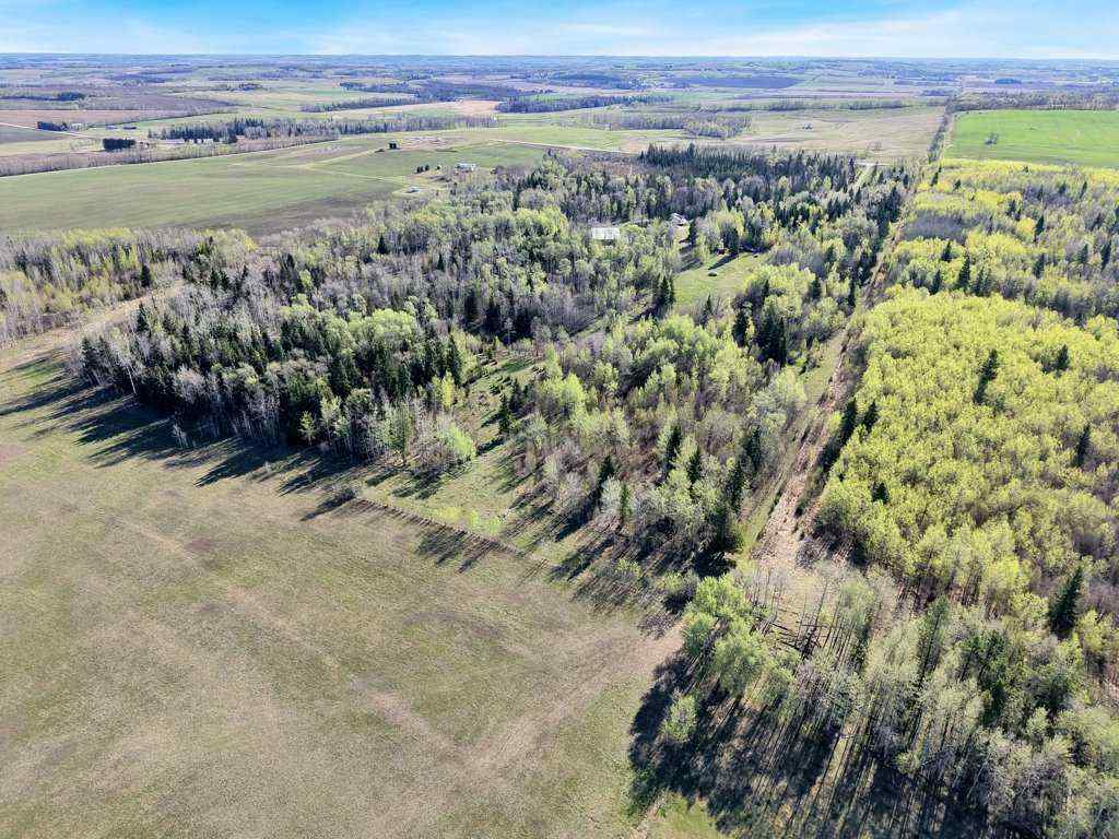MLS® A2223963 - 432046 RR#40   in NONE Rural Ponoka County, Residential