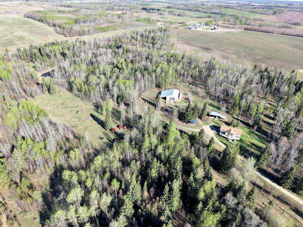 MLS® A2223963 - 432046 RR#40   in NONE Rural Ponoka County, Residential
