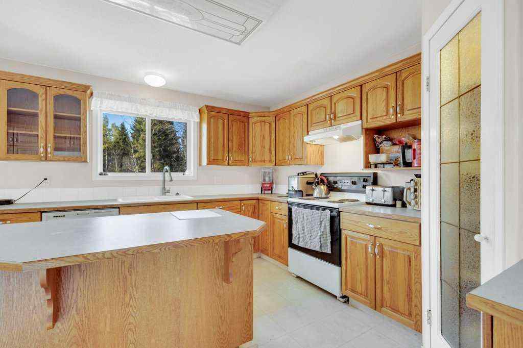 MLS® A2223963 - 432046 RR#40   in NONE Rural Ponoka County, Residential