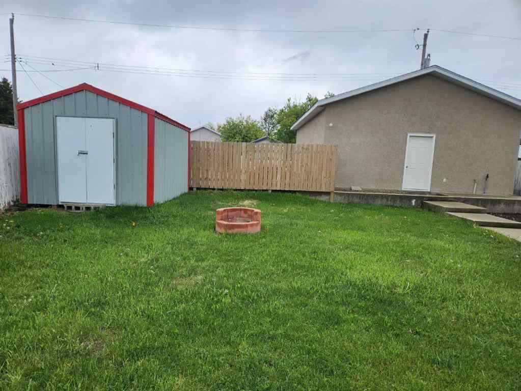 MLS® A2223975 - 1112 44 Avenue N in Legacy Ridge / Hardieville Lethbridge, Residential