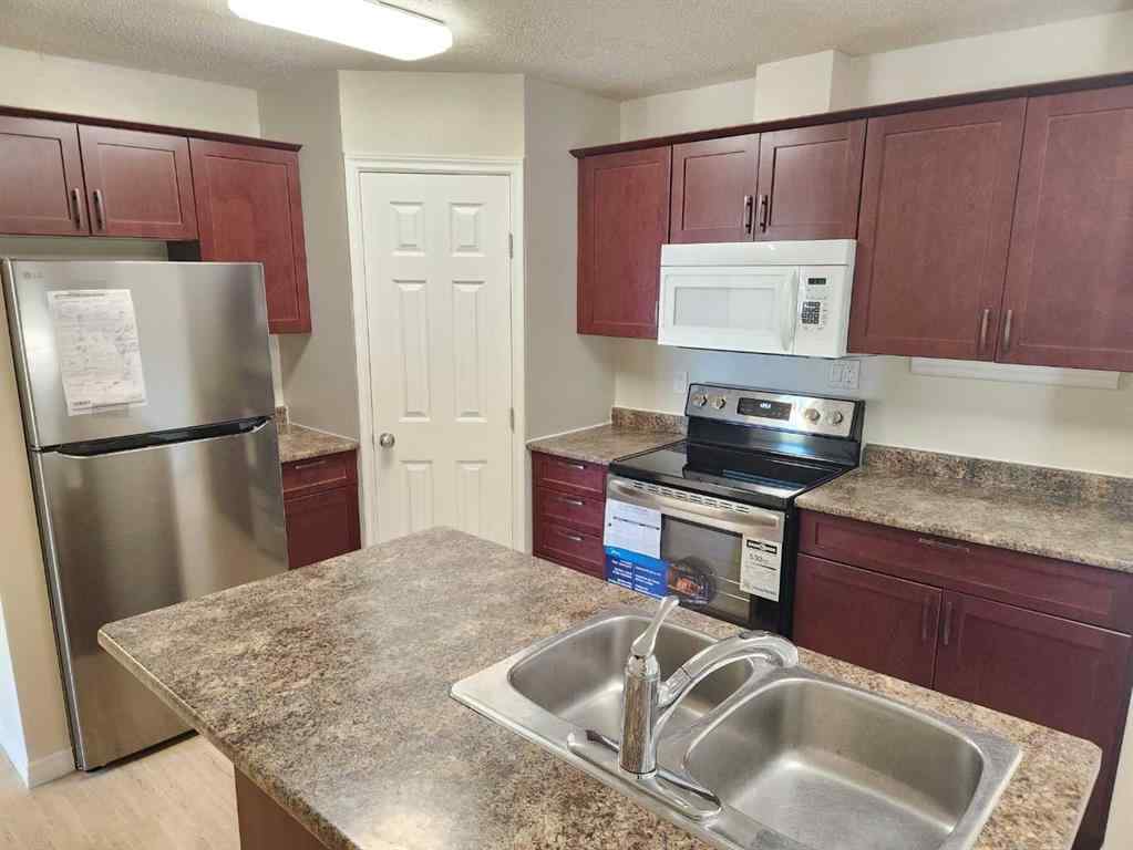MLS® A2223975 - 1112 44 Avenue N in Legacy Ridge / Hardieville Lethbridge, Residential