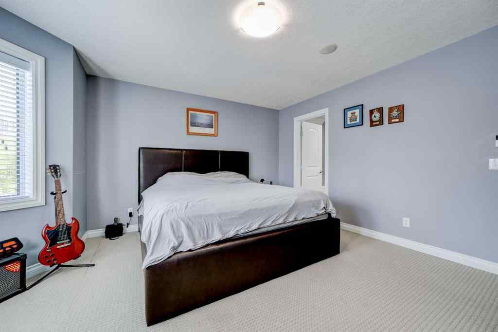 MLS® A2223976 - Unit ##2 221 17 Avenue NE in Tuxedo Park Calgary, Residential