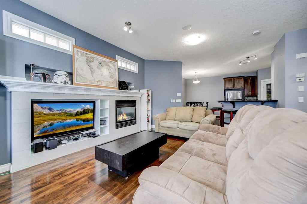 MLS® A2223976 - Unit ##2 221 17 Avenue NE in Tuxedo Park Calgary, Residential